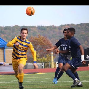 Meet your Posher, Vaughn-clay